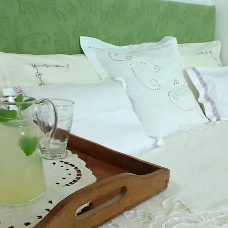 Little River View Triplex In Alfama Lisboa