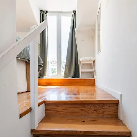 Апартаменти Rooftop In Alfama - Little Triplex *